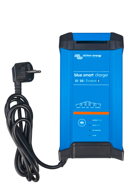 Victron Energy Blue Smart IP22 Ladegerät 12 V 30 A jetzt bestellen